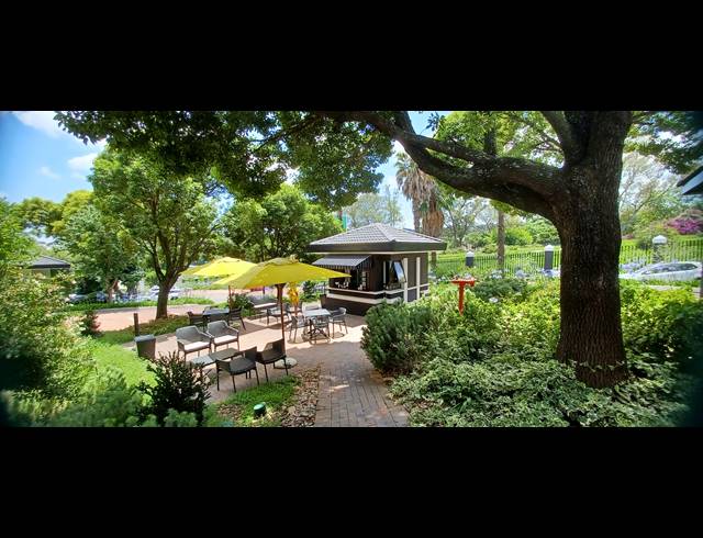 267M² OFFICE TO LET IN HYDE PARK